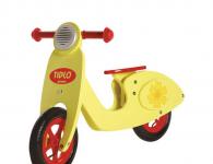 How to teach a child to ride a tricycle?